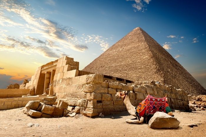Half Day Pyramids Tour in Cairo